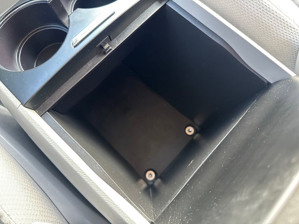 Used 2018 Toyota Sienna LE image 28