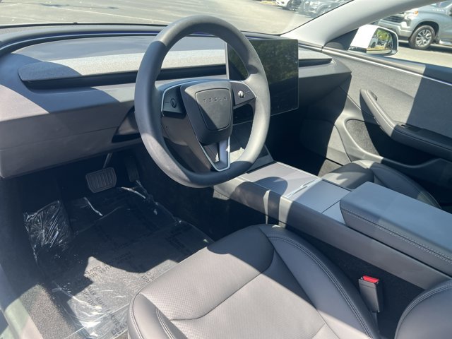 Used 2025 Tesla Model 3 Long Range image 9