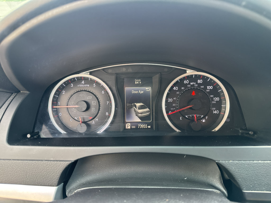 Used 2016 Toyota Camry SE FWD image 7