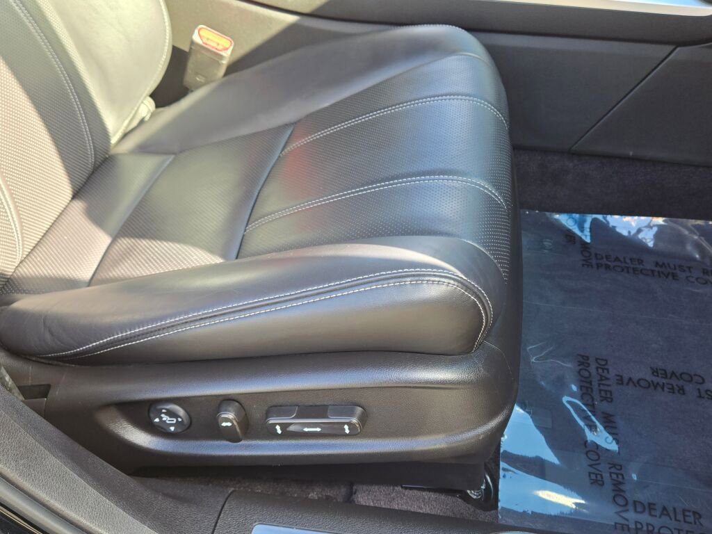 Used 2019 Acura RLX Sport Hybrid w/ Advance Pkg image 7