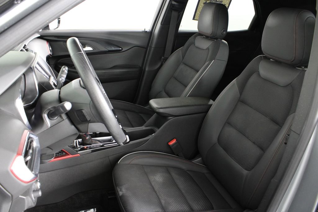 Used 2023 Chevrolet TrailBlazer RS image 18