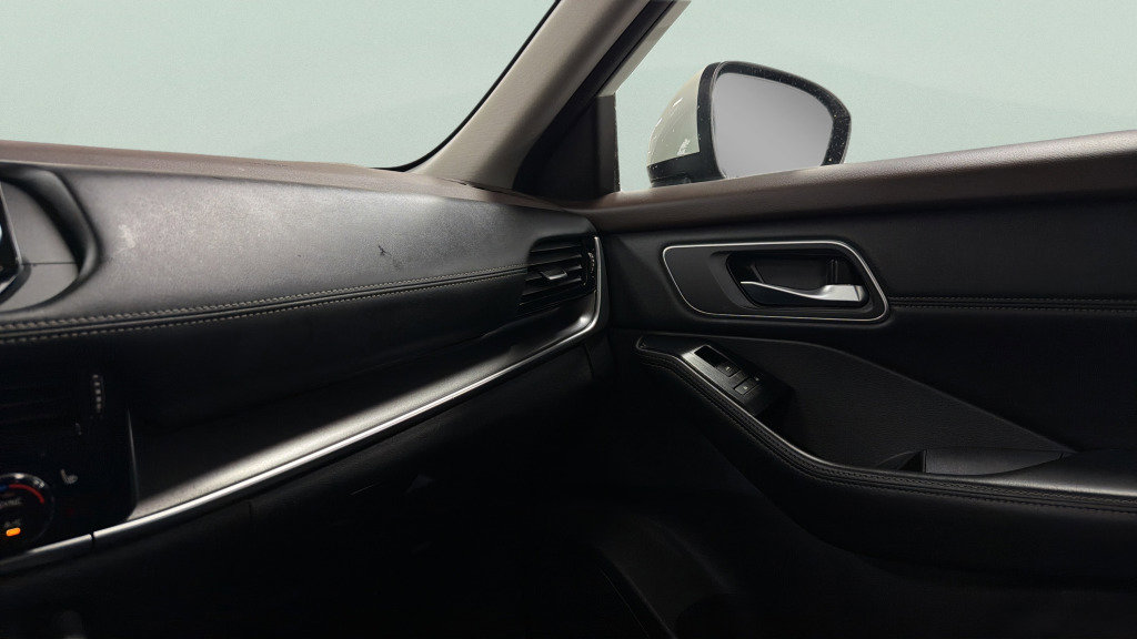Used 2021 Nissan Rogue SV w/ Premium Package FWD image 29