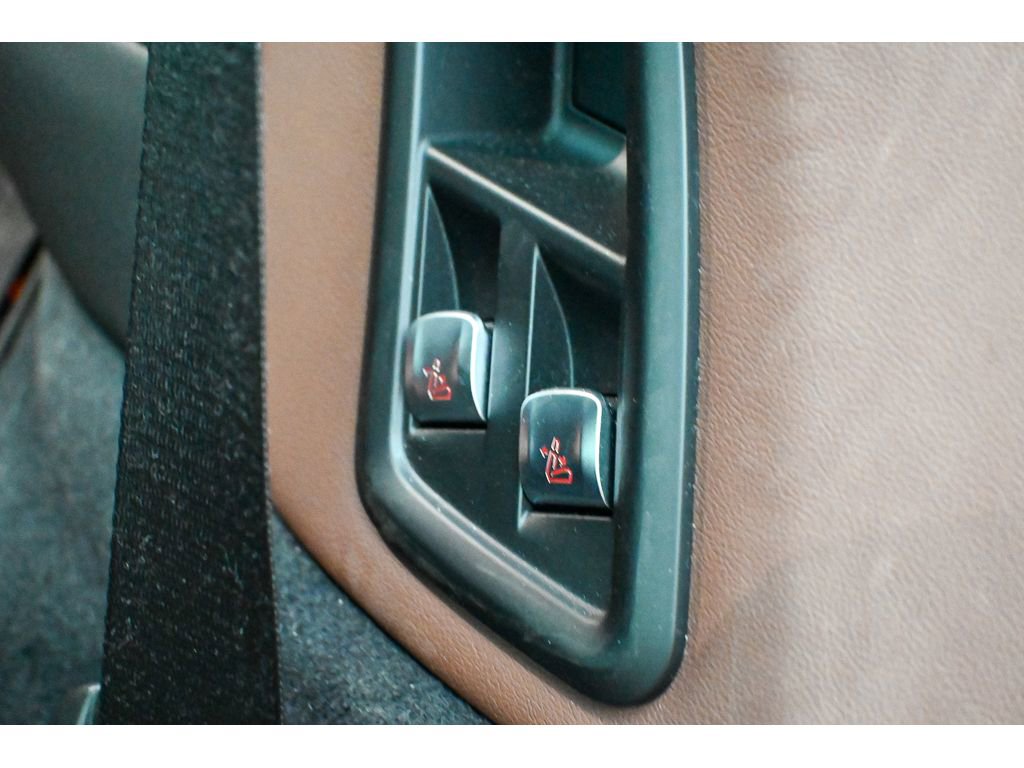 Used 2025 BMW X7 xDrive40i w/ Executive Package image 30