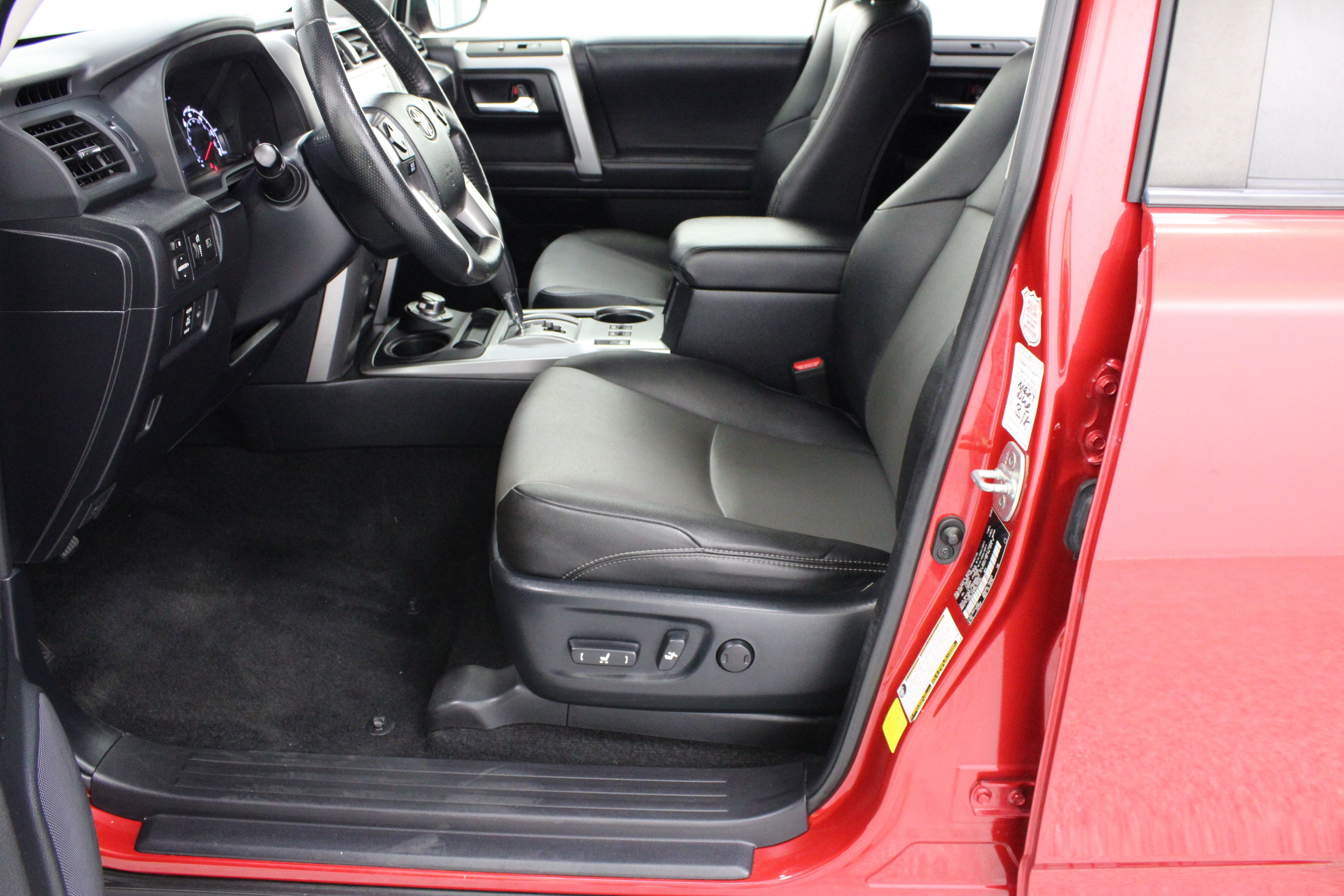 Used 2023 Toyota 4Runner SR5 Premium AWD/4WD image 13