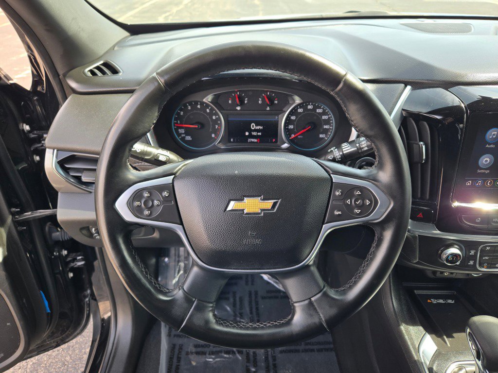 Used 2023 Chevrolet Traverse LT image 37