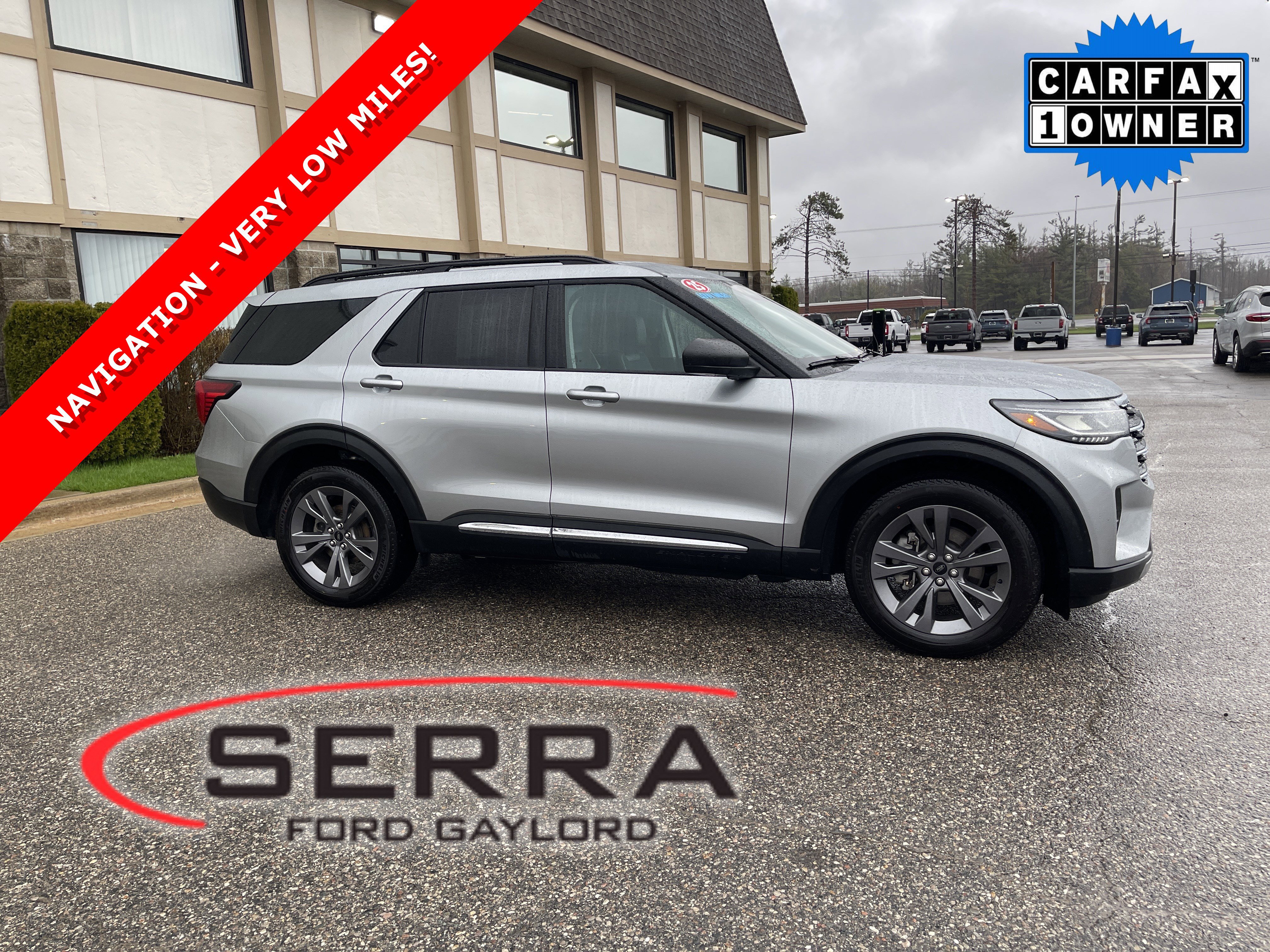 Used 2025 Ford Explorer Active w/ Active Comfort Package AWD/4WD image 1