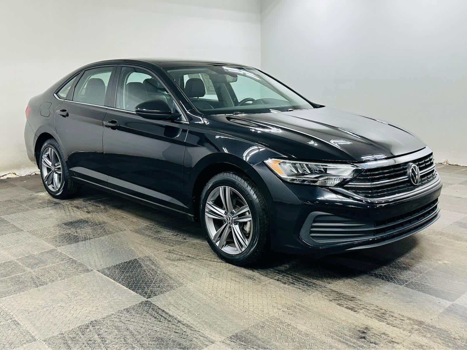 Certified 2023 Volkswagen Jetta SE w/ Panoramic Sunroof Package