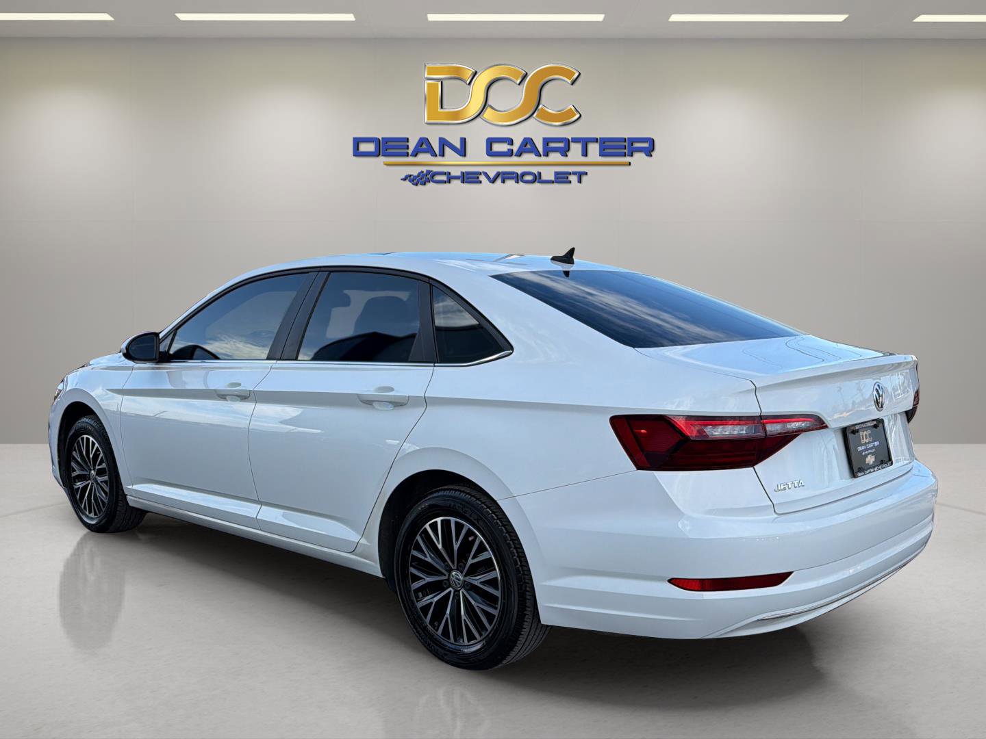 Used 2020 Volkswagen Jetta SE w/ SE Cold Weather Package image 3