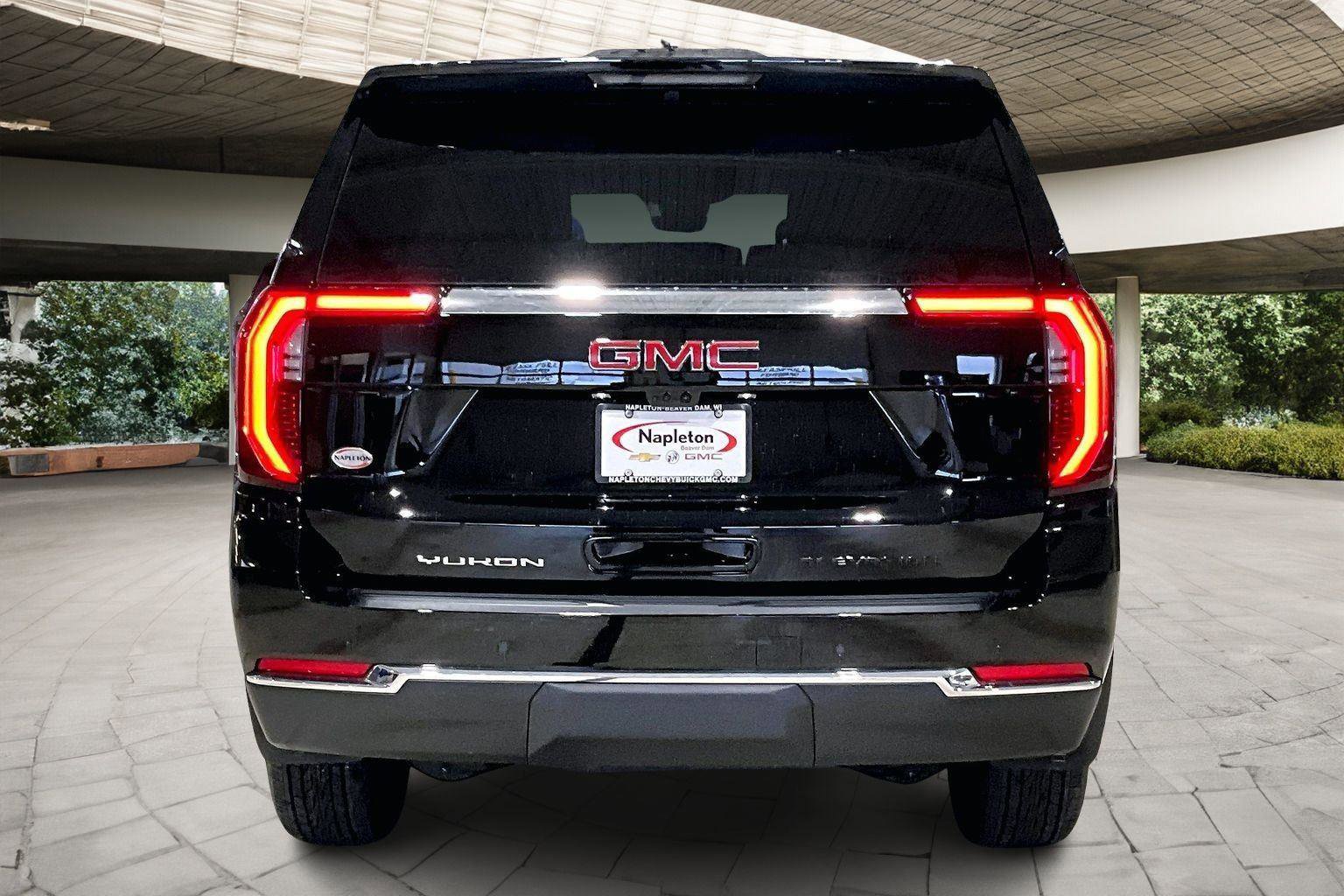 New 2026 GMC Yukon XL Elevation image 4