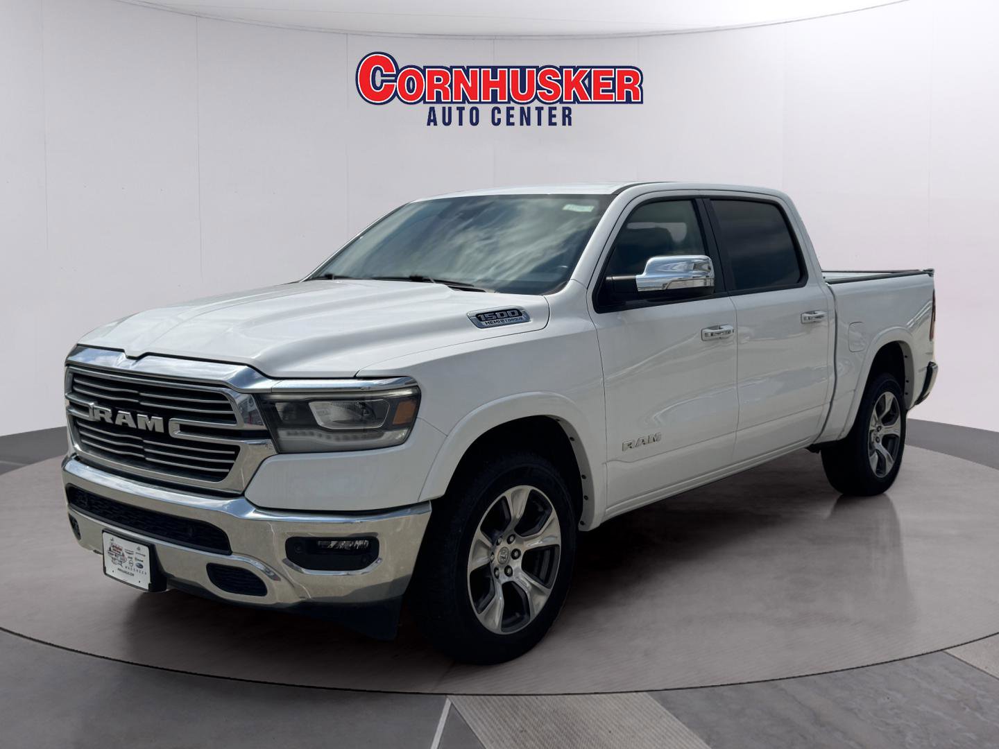 Certified 2022 RAM 1500 Laramie AWD/4WD image 3