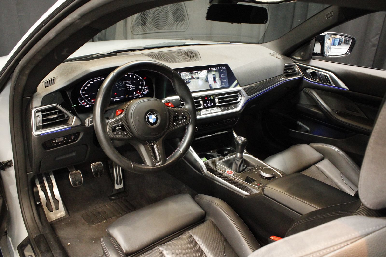 Used 2021 BMW M4 Coupe w/ Executive Package RWD image 4