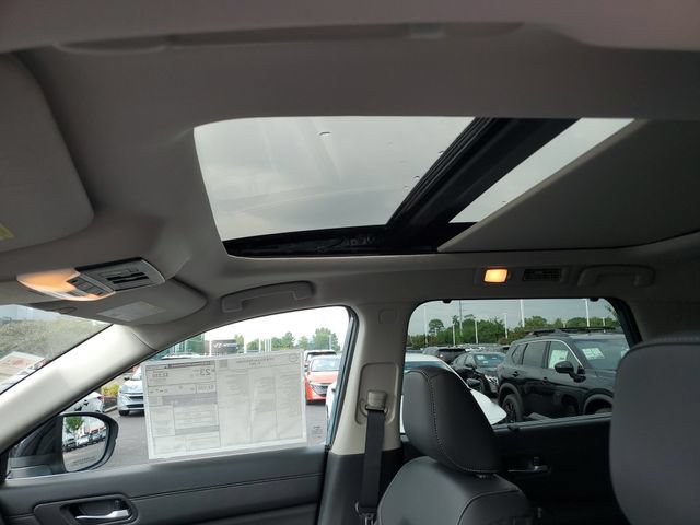 New 2026 Nissan Pathfinder SL w/ SL Premium Package FWD image 21