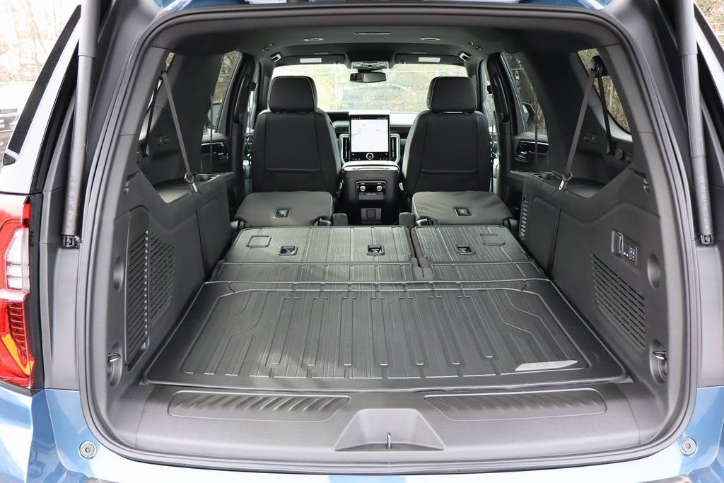 New 2026 GMC Yukon XL Elevation w/ LPO, Floor Liner Package AWD/4WD image 22