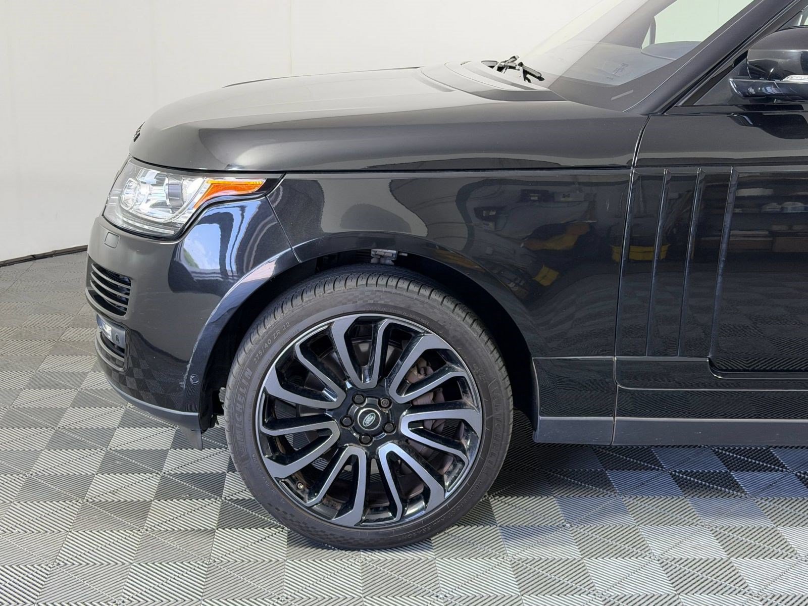 Used 2017 Land Rover Range Rover Supercharged AWD/4WD image 11