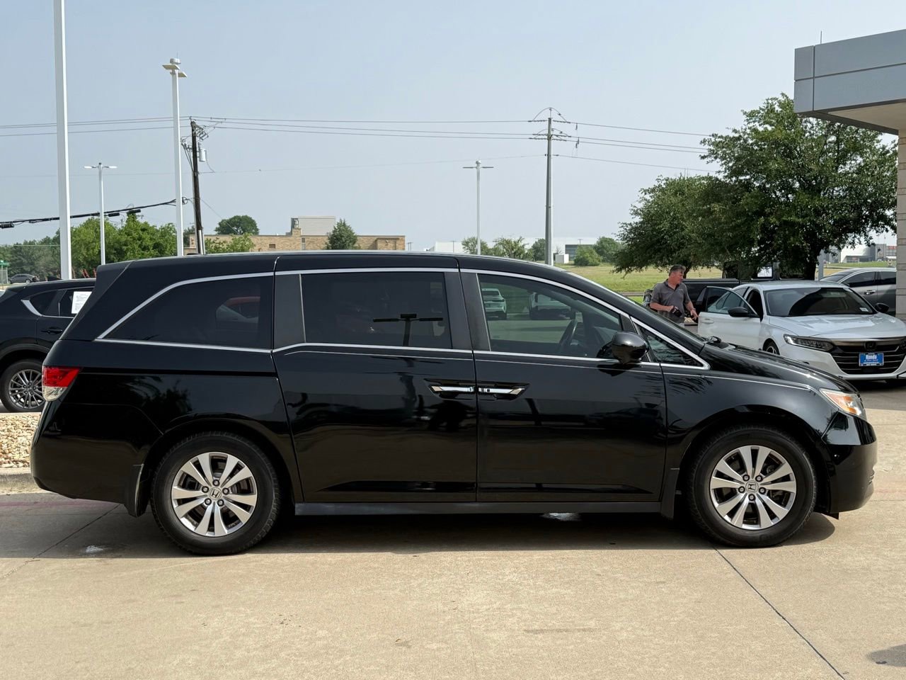 Used 2017 Honda Odyssey EX-L image 9