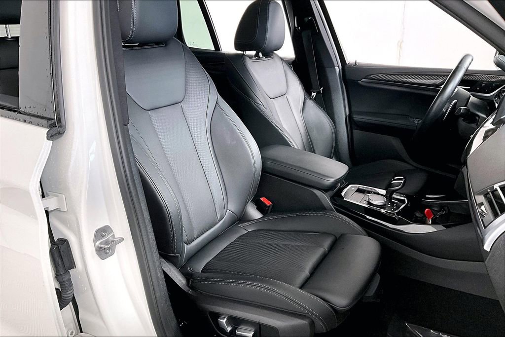 Used 2023 BMW X3 M40i w/ Premium Package image 7