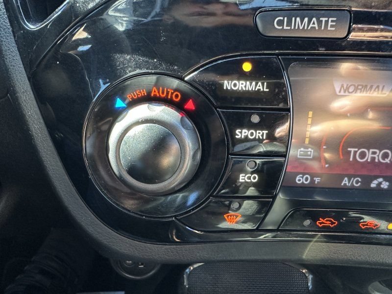 Used 2015 Nissan Juke NISMO AWD/4WD image 24