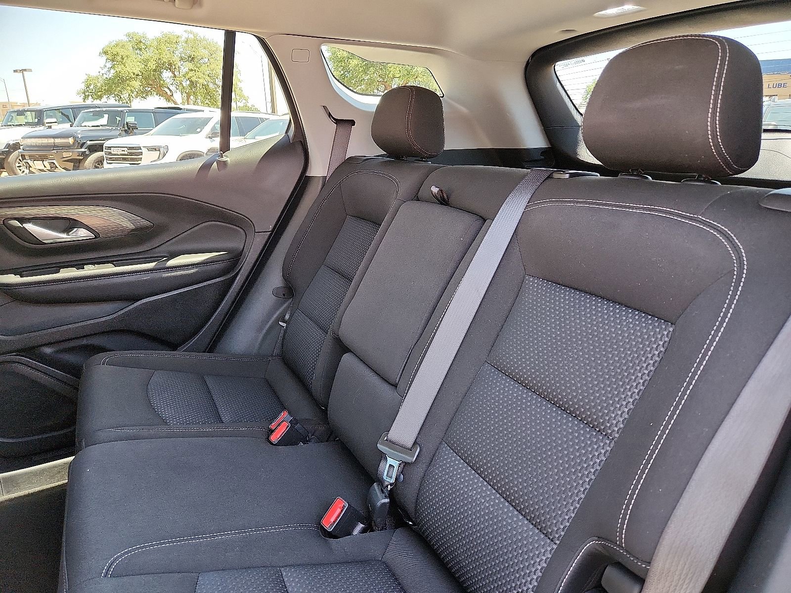 Used 2023 GMC Terrain SLE AWD/4WD image 12