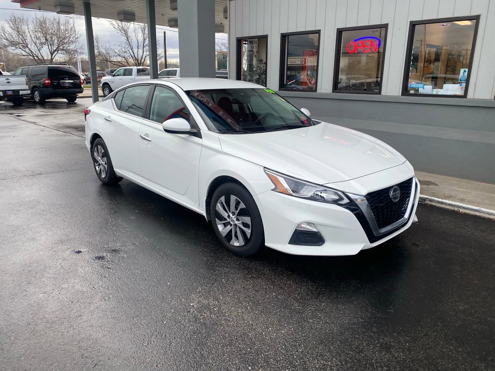 Used 2021 Nissan Altima 2.5 S image 2