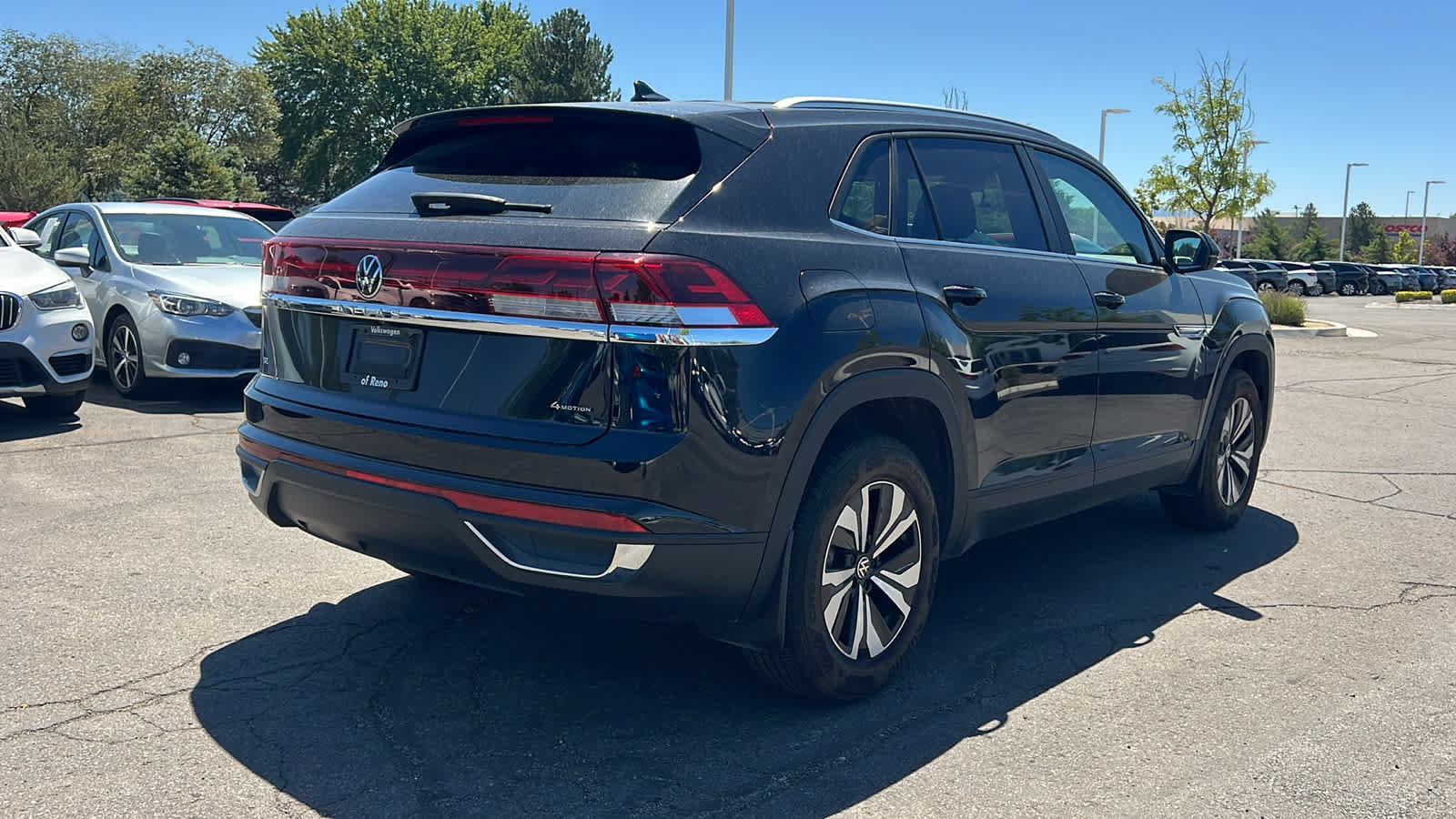 Used 2025 Volkswagen Atlas Cross Sport SE AWD/4WD image 5