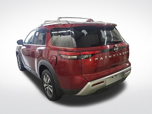 Used 2024 Nissan Pathfinder SL FWD image 11