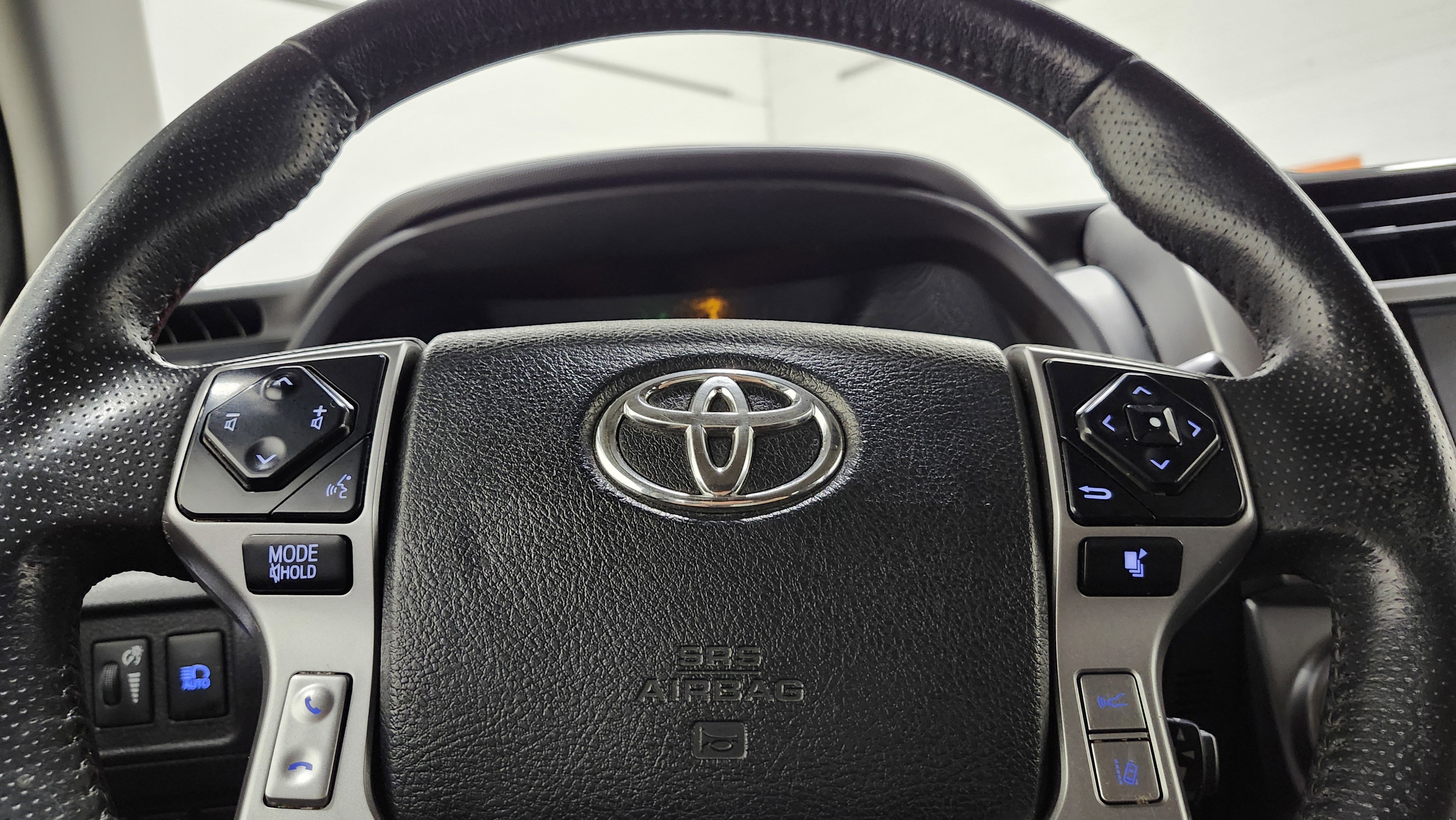 Used 2020 Toyota 4Runner SR5 image 26