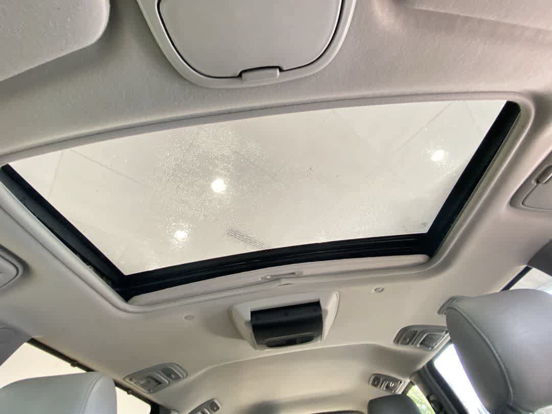 Used 2005 Toyota Sienna XLE Limited FWD image 23