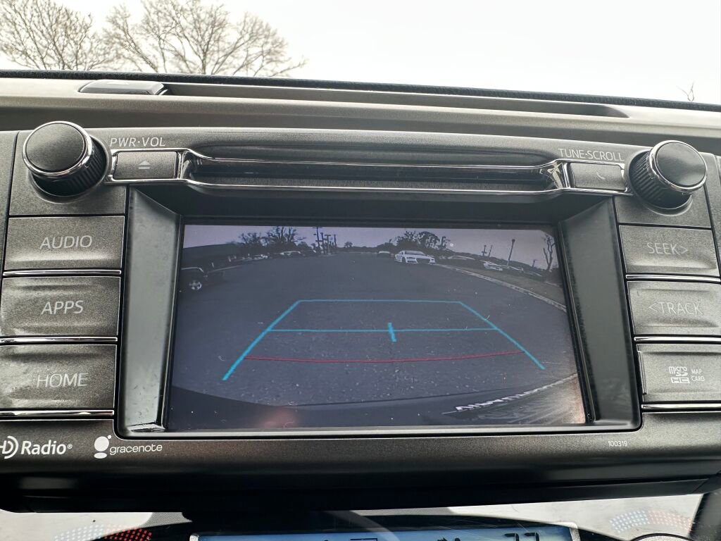 Used 2015 Toyota RAV4 Limited image 18