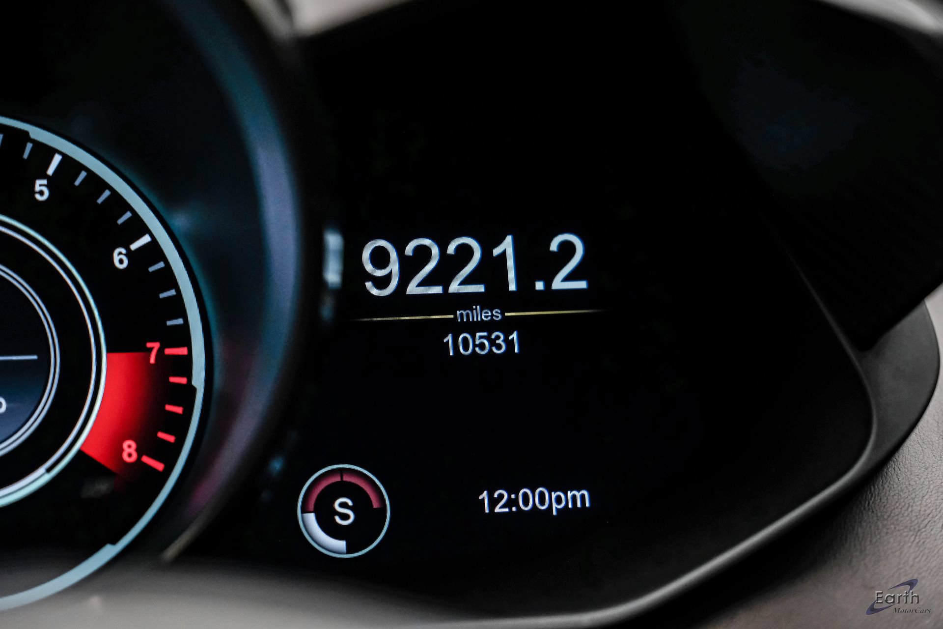 Used 2023 Aston Martin V12 Vantage RWD image 80