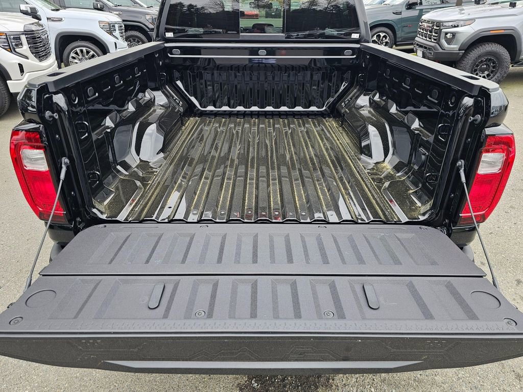 New 2026 GMC Canyon Elevation w/ Convenience Package image 13