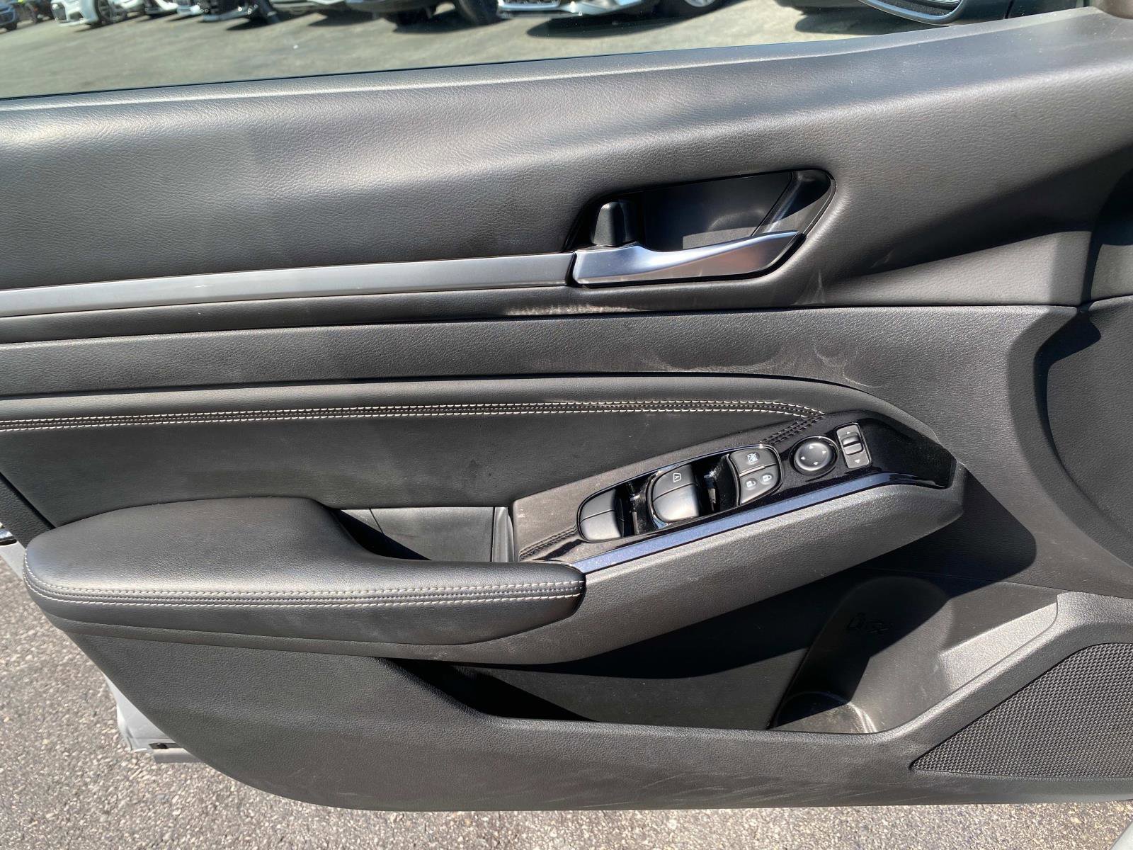 Used 2021 Nissan Altima 2.5 SV image 16