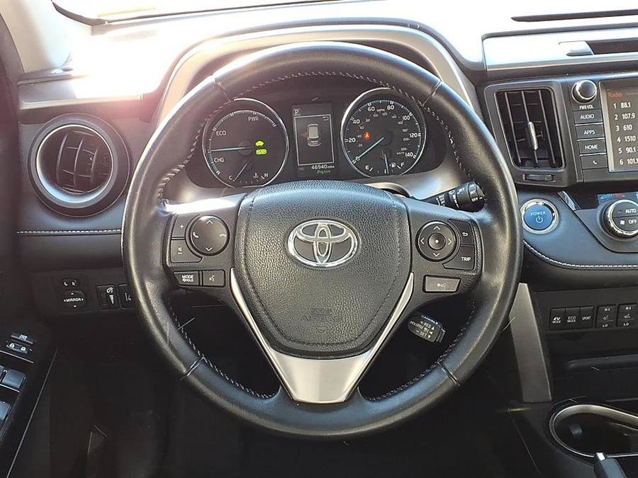 Used 2016 Toyota RAV4 Limited AWD/4WD image 23