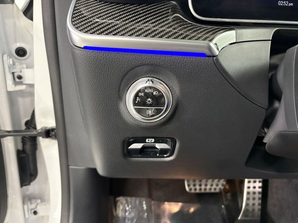 Used 2023 Mercedes-Benz C 43 AMG 4MATIC Sedan image 11