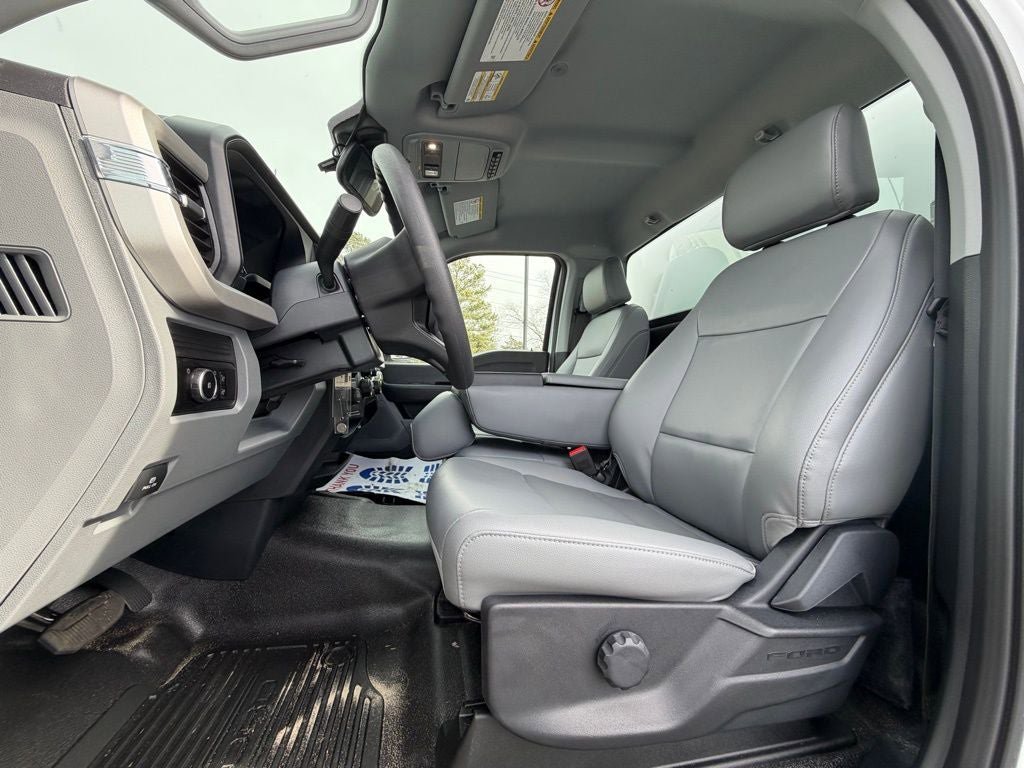 New 2026 Ford F550 2WD Regular Cab Super Duty image 16