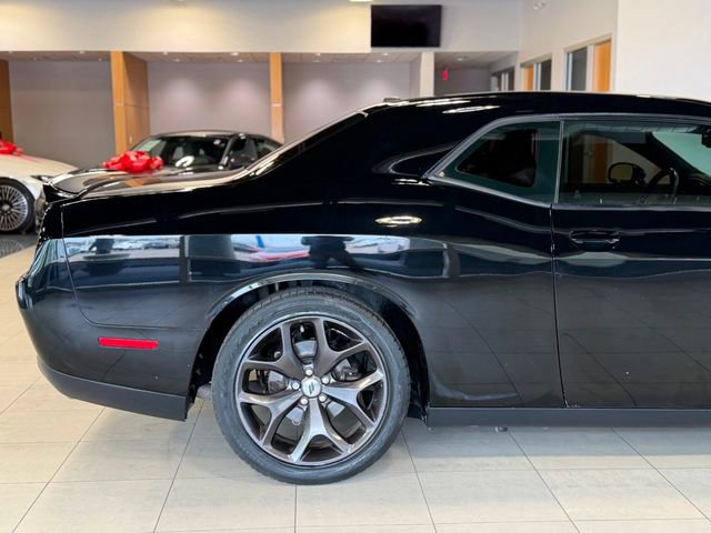 Used 2019 Dodge Challenger R/T image 17