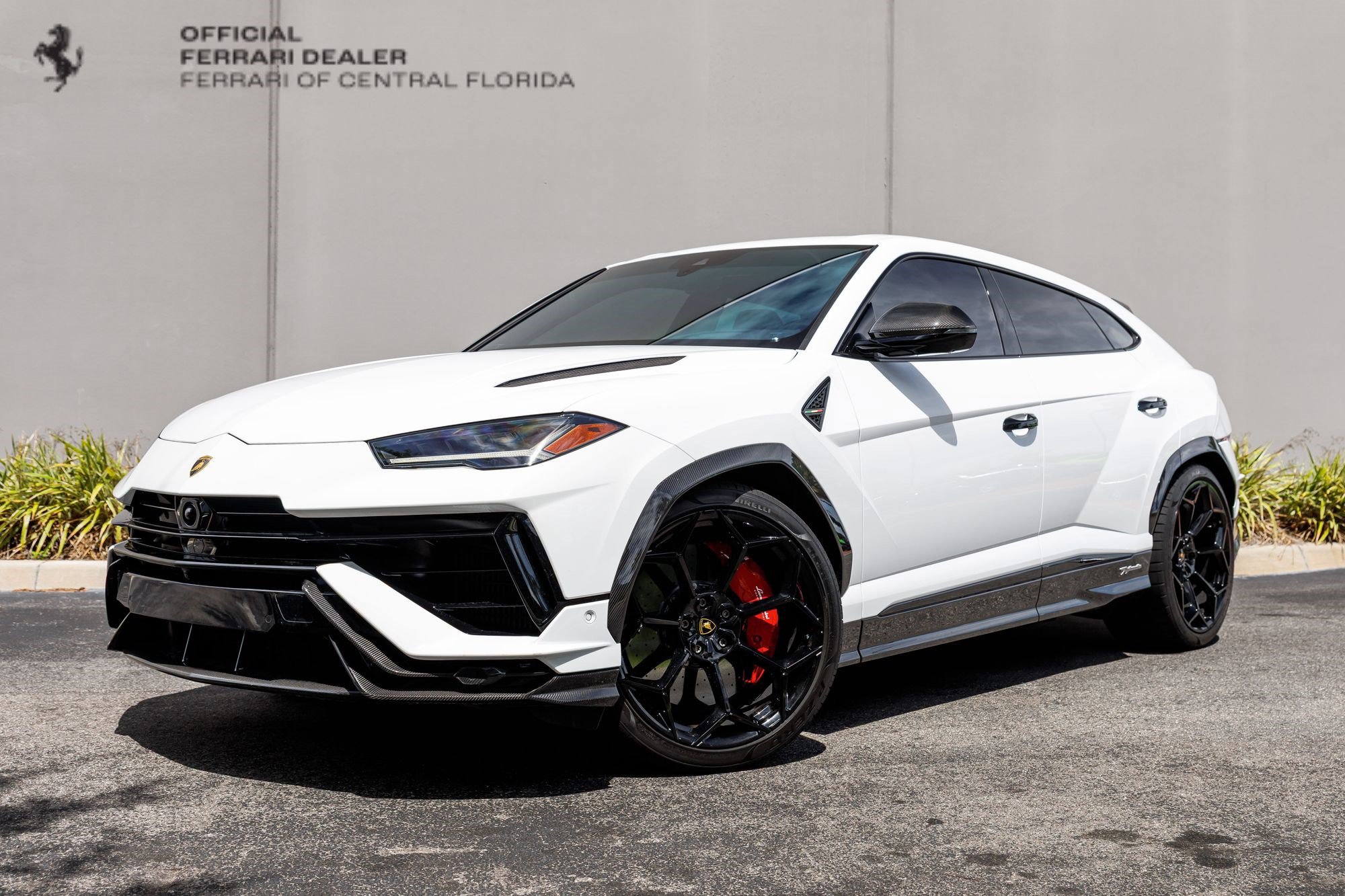 Used 2024 Lamborghini Urus Performante AWD/4WD image 1