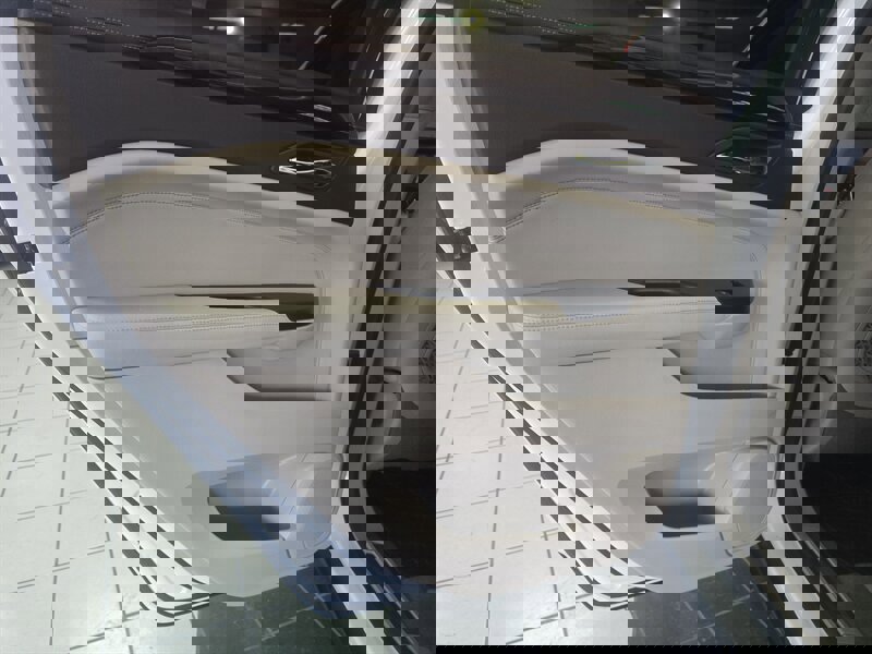 Used 2013 Cadillac SRX Luxury w/ Driver Awareness Package image 10