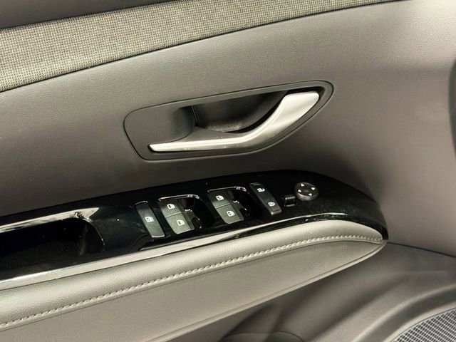 Used 2024 Hyundai Santa Cruz Limited image 15