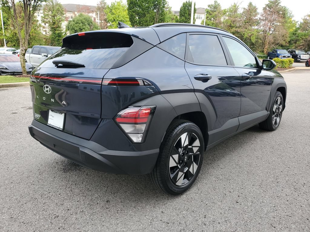 Used 2025 Hyundai Kona SEL FWD image 4