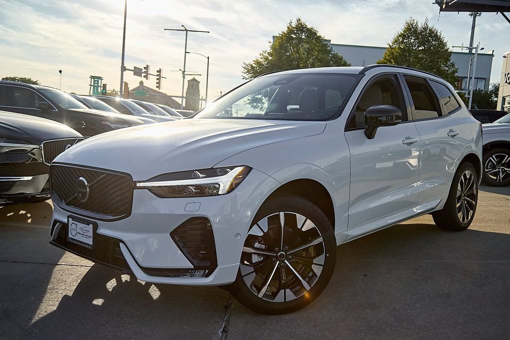 New 2026 Volvo XC60 B5 Plus w/ Protection Package Premier image 2