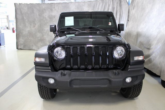Used 2020 Jeep Wrangler Unlimited Sport image 3