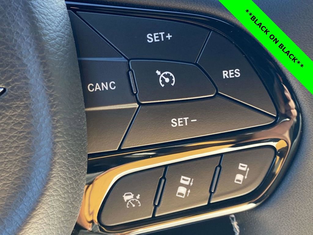 New 2026 Chrysler Pacifica Select w/ S Appearance Package image 26