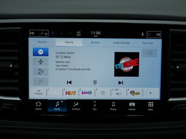 New 2026 Chrysler Pacifica Limited w/ Uconnect Theater Family Group AWD/4WD image 21