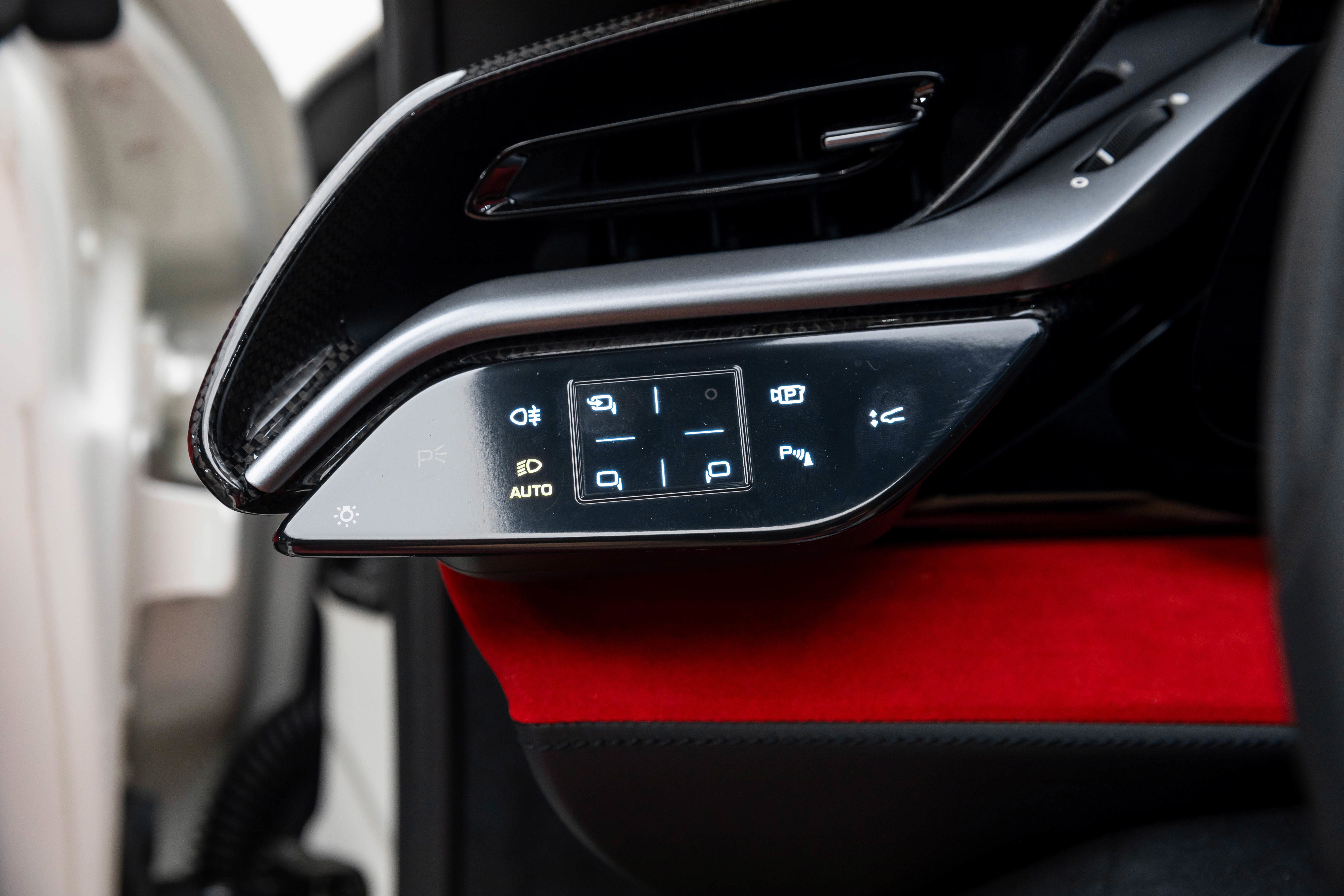 Certified 2022 Ferrari SF90 Spider image 30