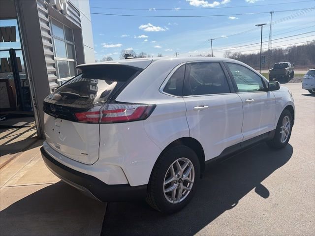 Certified 2024 Ford Edge SEL w/ Convenience Package image 3