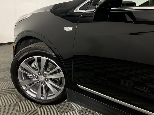 Certified 2025 Cadillac XT5 Premium Luxury w/ Technology Package AWD/4WD image 33
