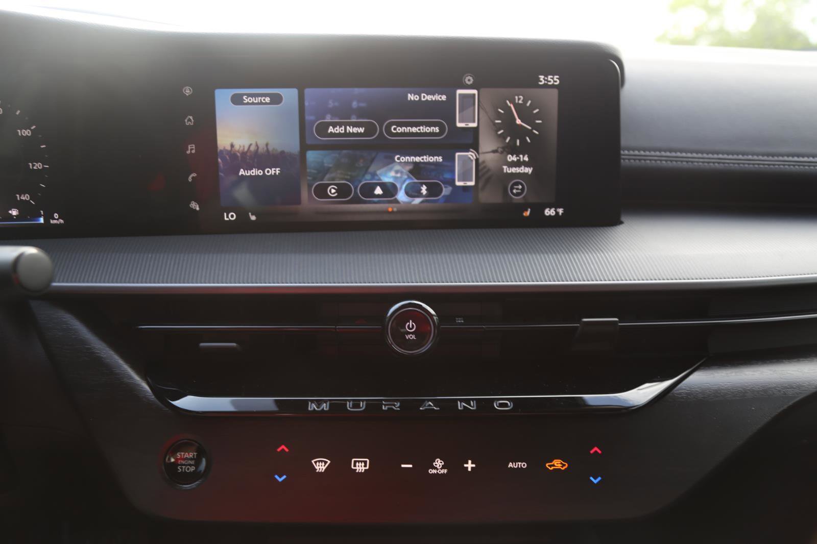 Used 2025 Nissan Murano SV image 15