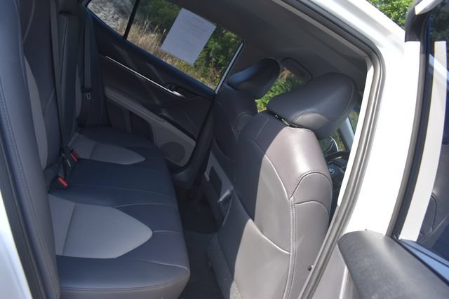 Used 2020 Toyota Camry XLE FWD image 15