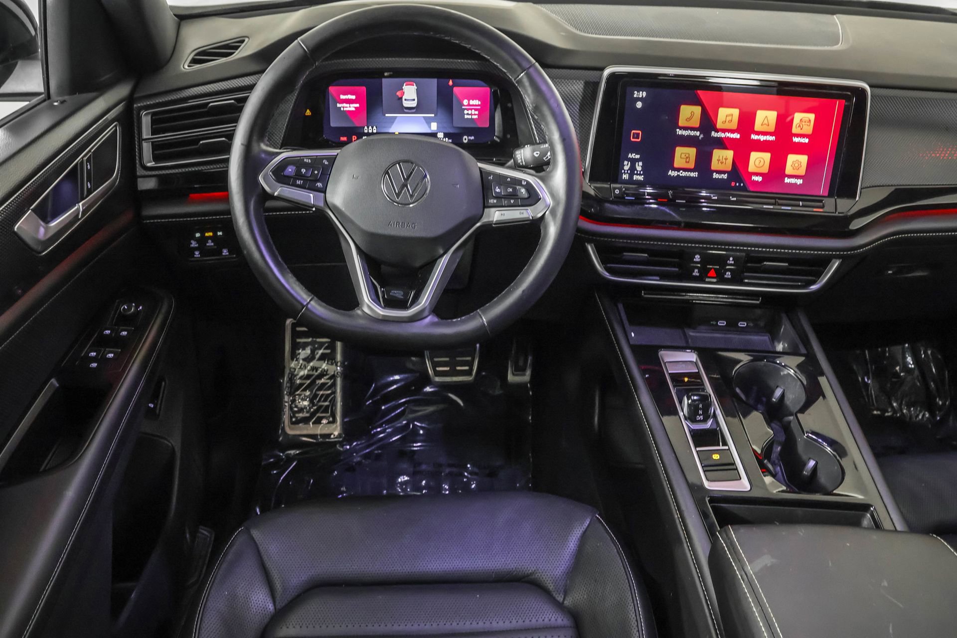 Used 2024 Volkswagen Atlas Cross Sport SEL R-Line image 37