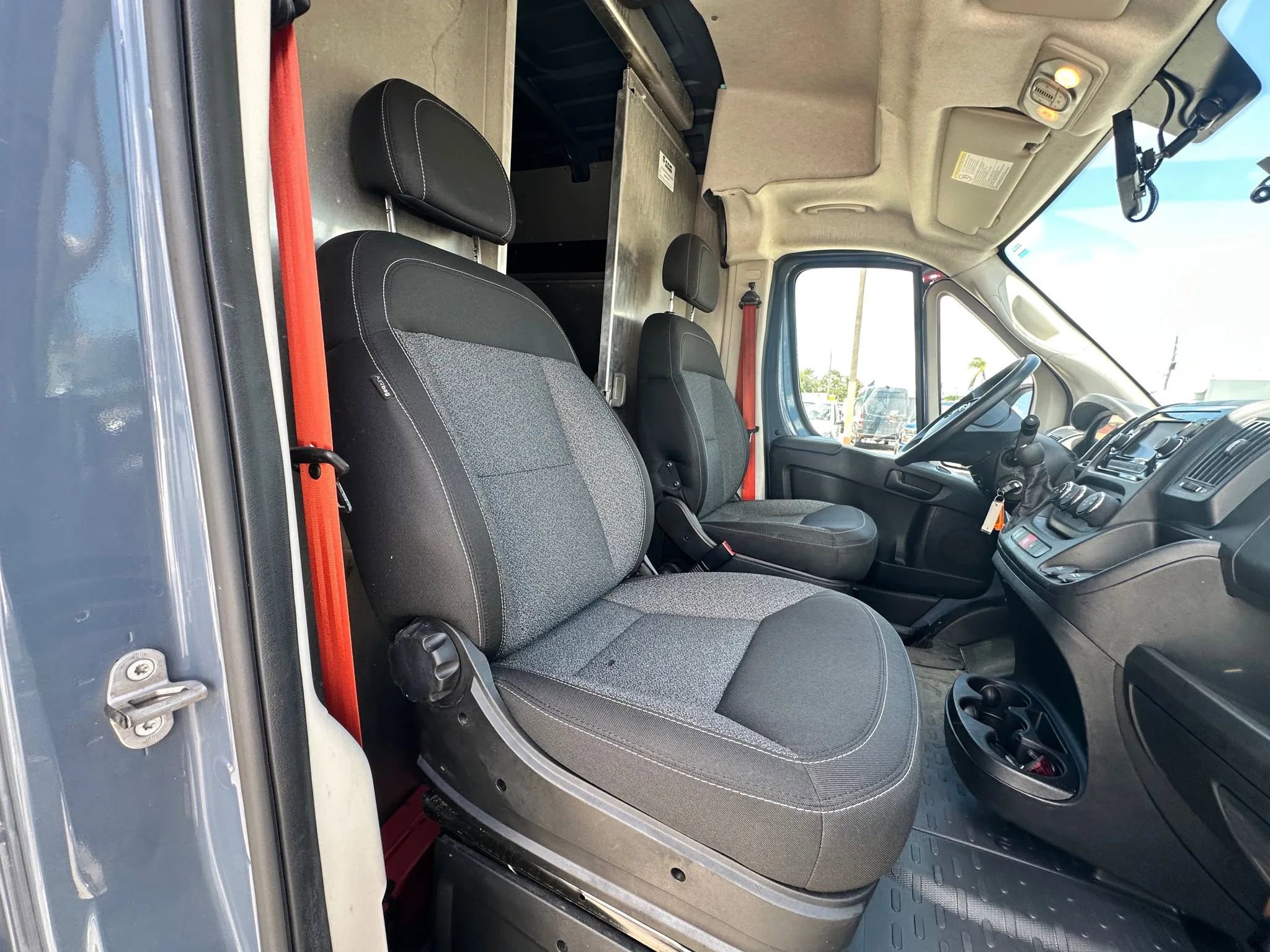 Used 2020 RAM ProMaster 3500 image 17